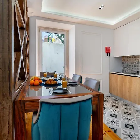 Apartamento Whome | Great Location & Large Family W/patio Lisboa