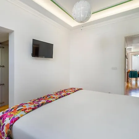 Whome | Great Location & Large Family W/patio Apartment Lisbon