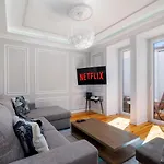 アパート Whome | Great Location & Large Family W/patio リスボン